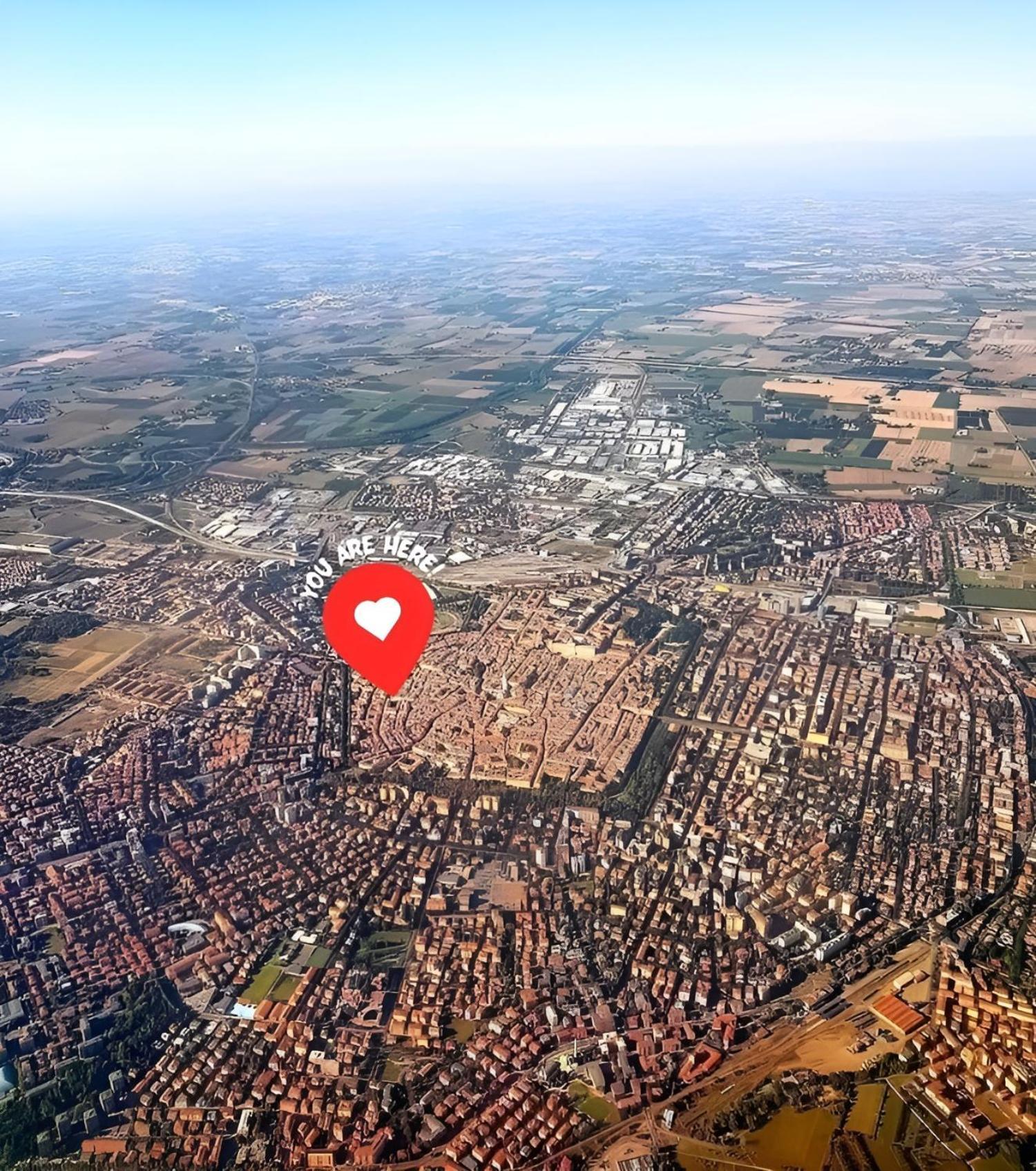 Apartamento Free Parking - Modena Prestige, La Porta Sul Centro Exterior foto